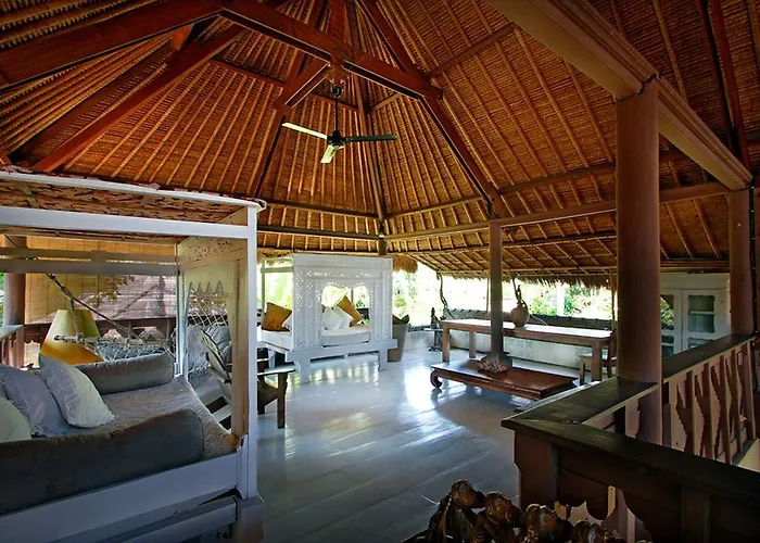 Hibiscus Villa *